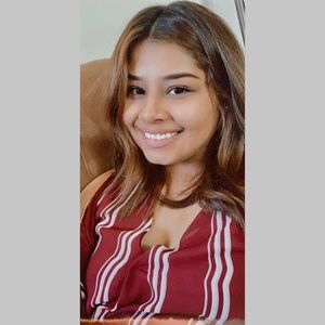 Meet your Posher, Selena